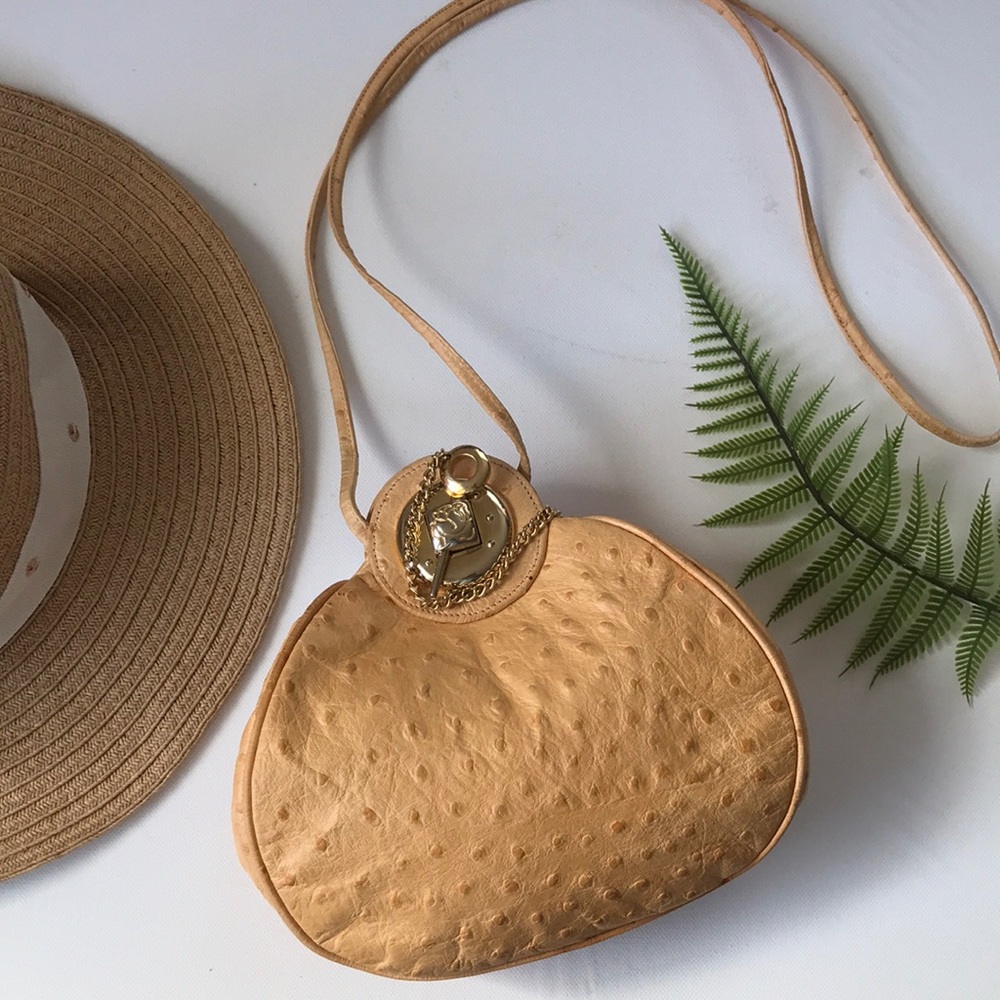 ❤️... Vintage Braccialini  Ostrich Bag